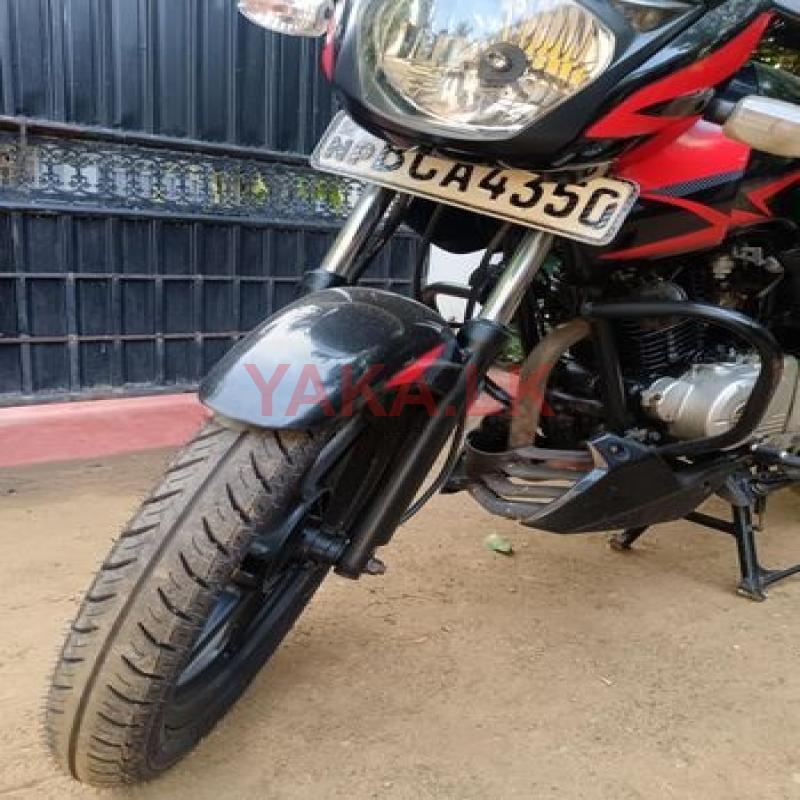 Bajaj Pulsar 150 2015