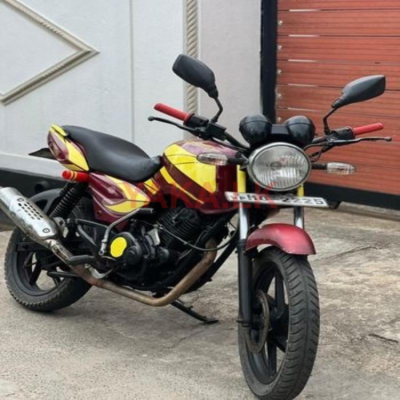 Bajaj Pulsar 180 2005