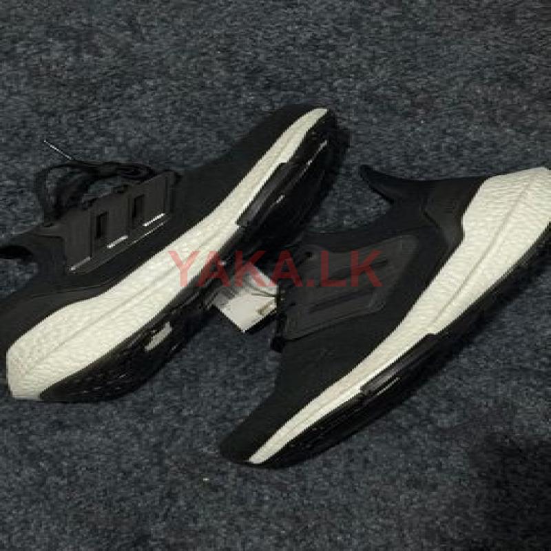 Adidas Ultra Boost 22