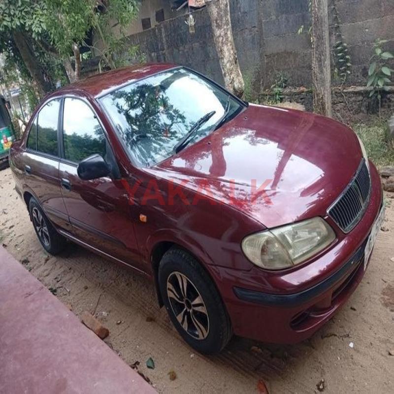 Nissan Sunny 2000