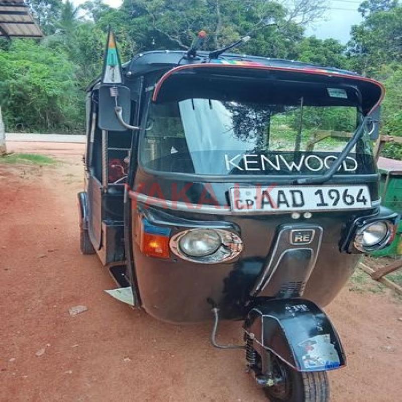 Bajaj RE 2012