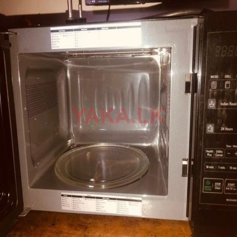 Microwave Oven