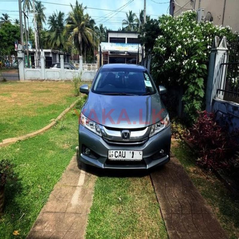 Honda Grace 2016