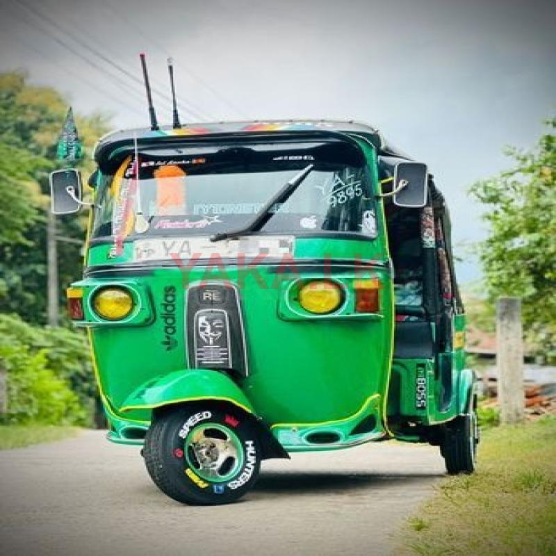 Bajaj RE 2010