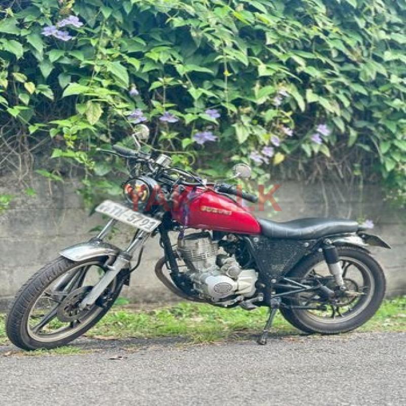 Suzuki GN 125 2006