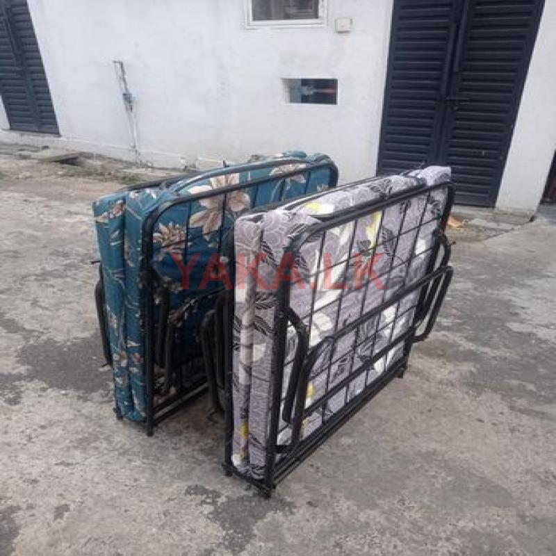 6*2.5 Folding bed with mattress new