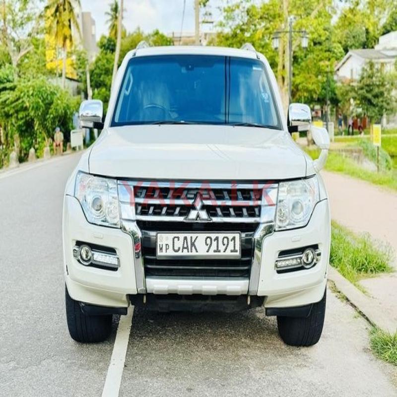 Mitsubishi Montero Pajero Diesel 2015