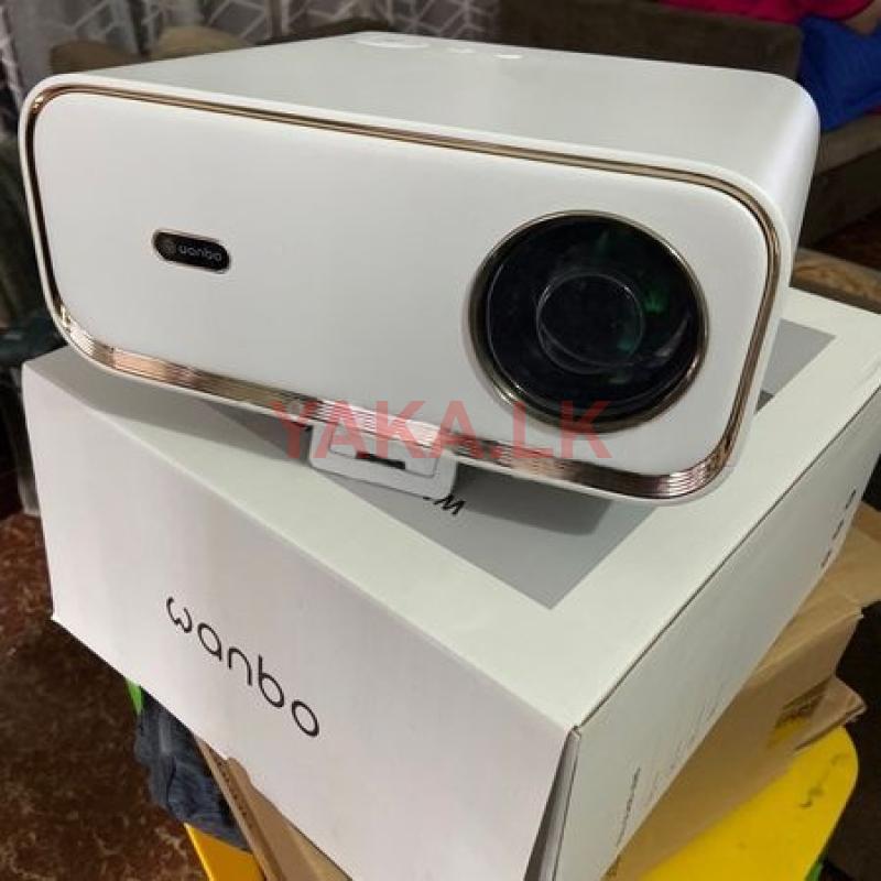 WANBO X5 1080p Native FHD 1100 ANSI Android Smart Projector