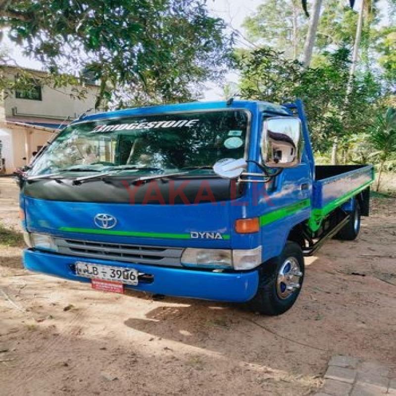 Toyota Dyna 200 D 2000