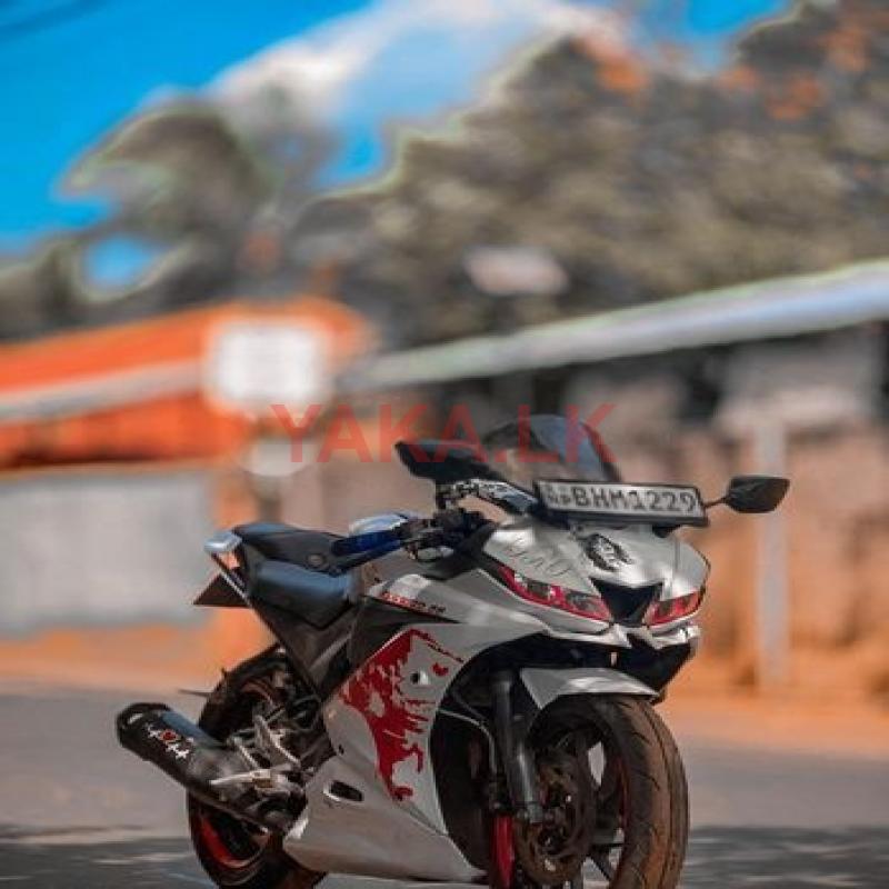Yamaha R15 2018