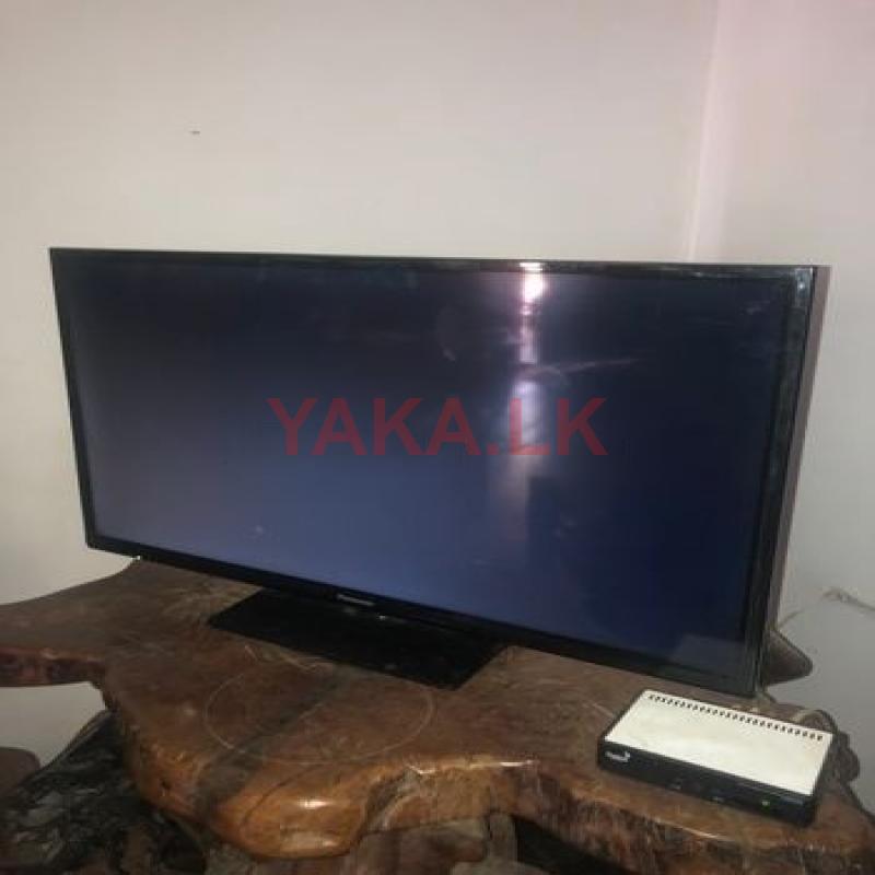 Panasonic 32" TV for Parts