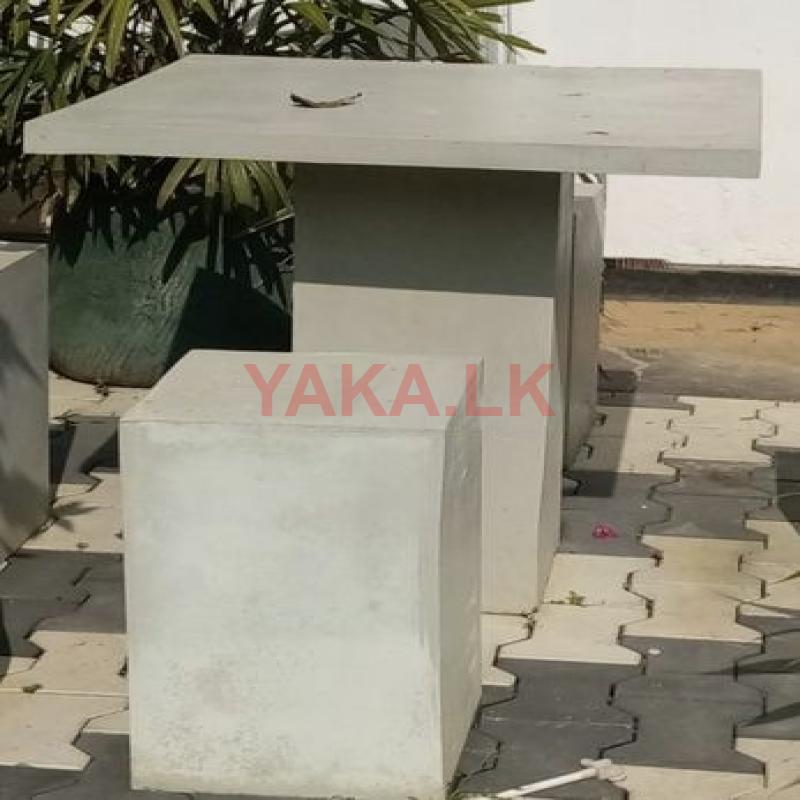 Garden Table with Benches Flower Pots