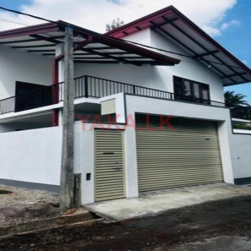 New solid super luxury 2 Story House-piliyandala