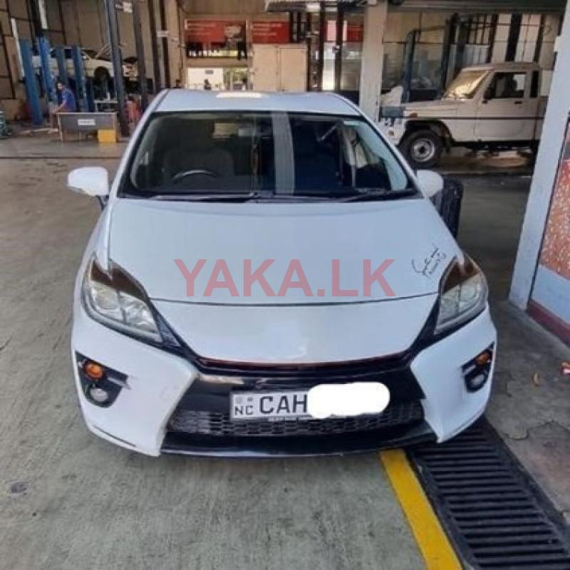 Toyota Prius 3rd Gen(Hybrid)Car-For Rent