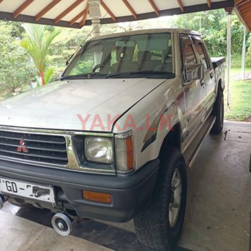 Mitsubishi L200 2000