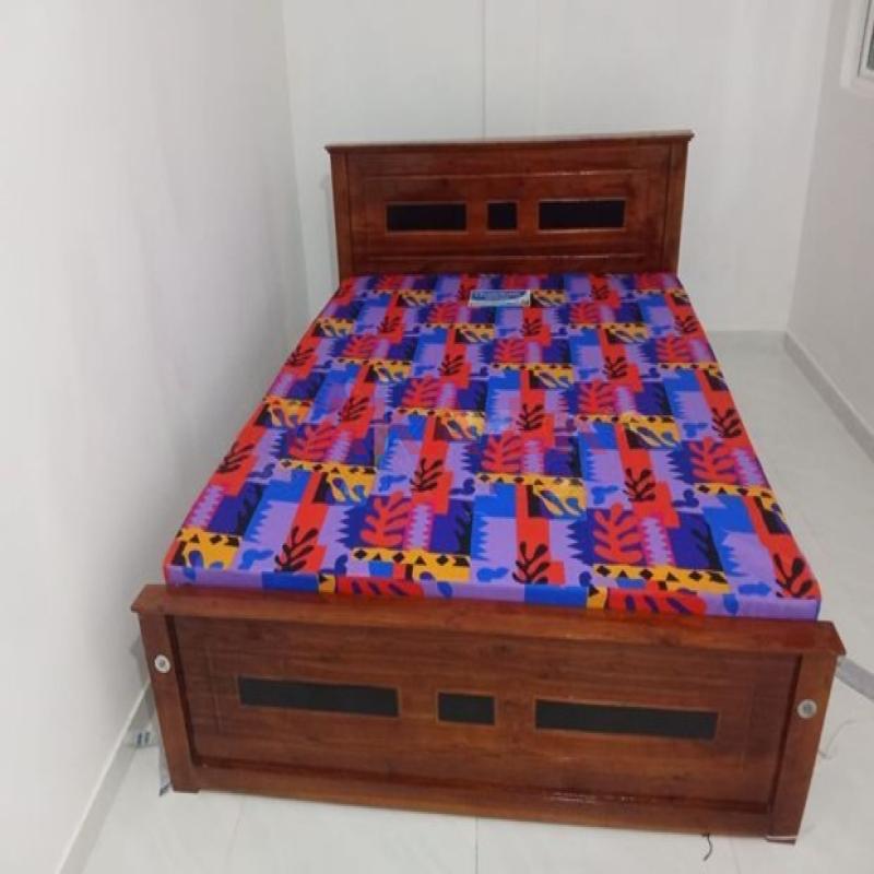 6 by 5 queen box bed with double layer mattress (E-2)