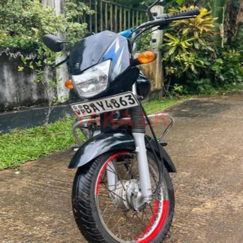 Bajaj CT100 2014