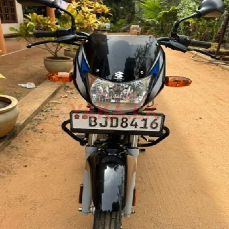 Bajaj CT100 2023