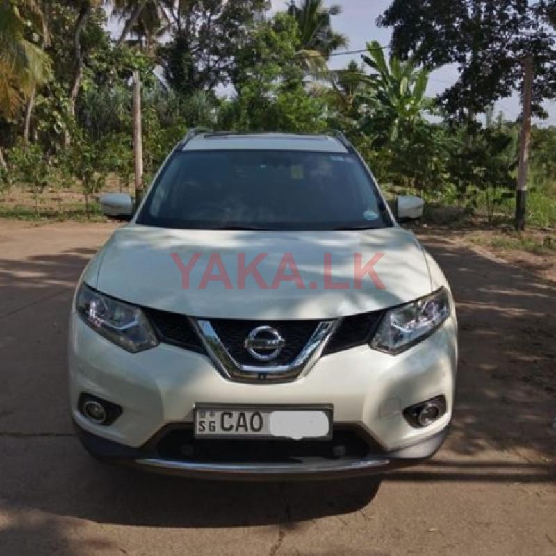 Rent For Nissan Xtrail Hybrid Jeep