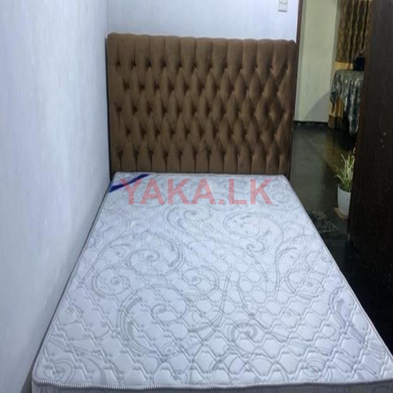 78 BY 72 DIVAN BED WITH SPRING MATTRESS (G-18)