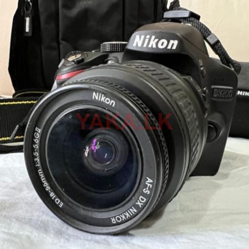 NIKON 3200 DSLR Camera