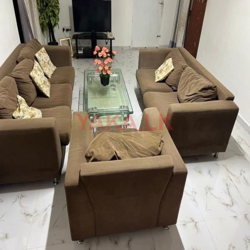 Damro Sofa Set