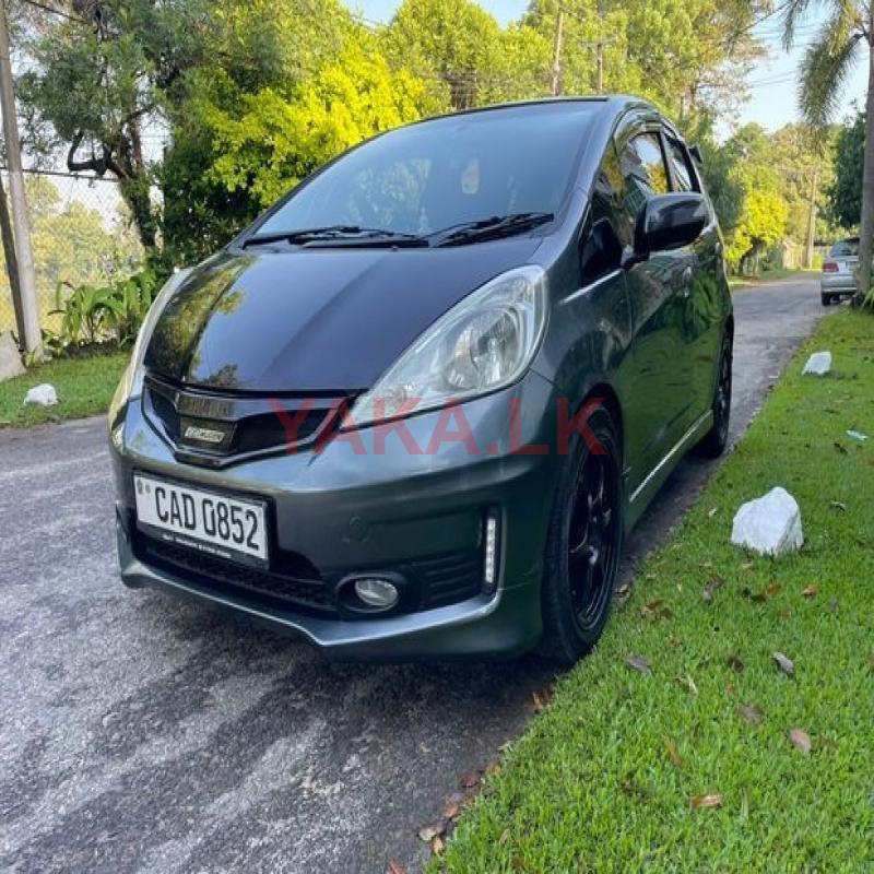 Honda Fit GP4 RS 2013