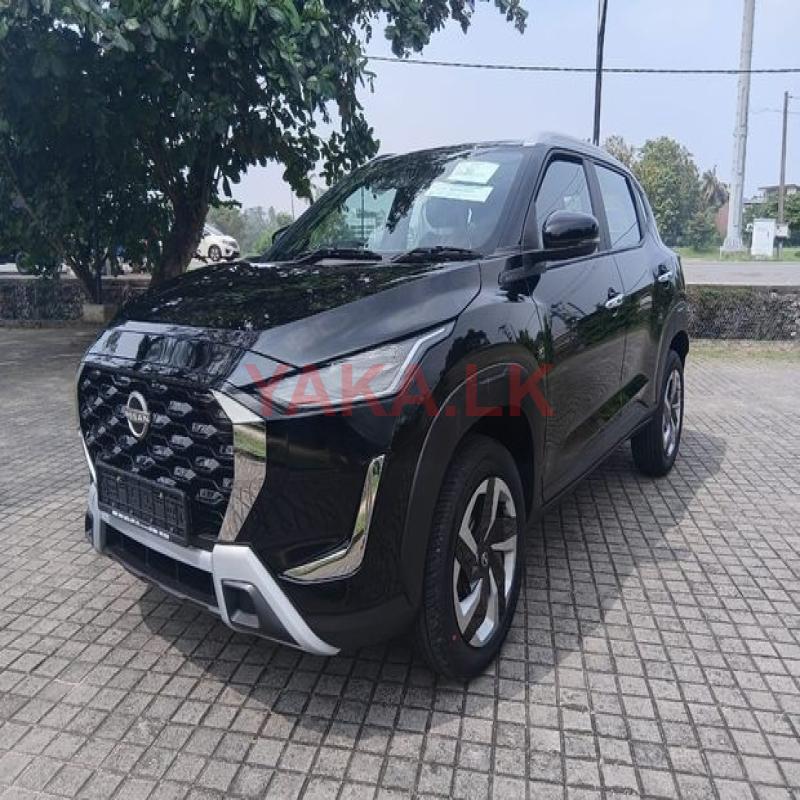 Nissan Magnite ACCENTA AMT 2025