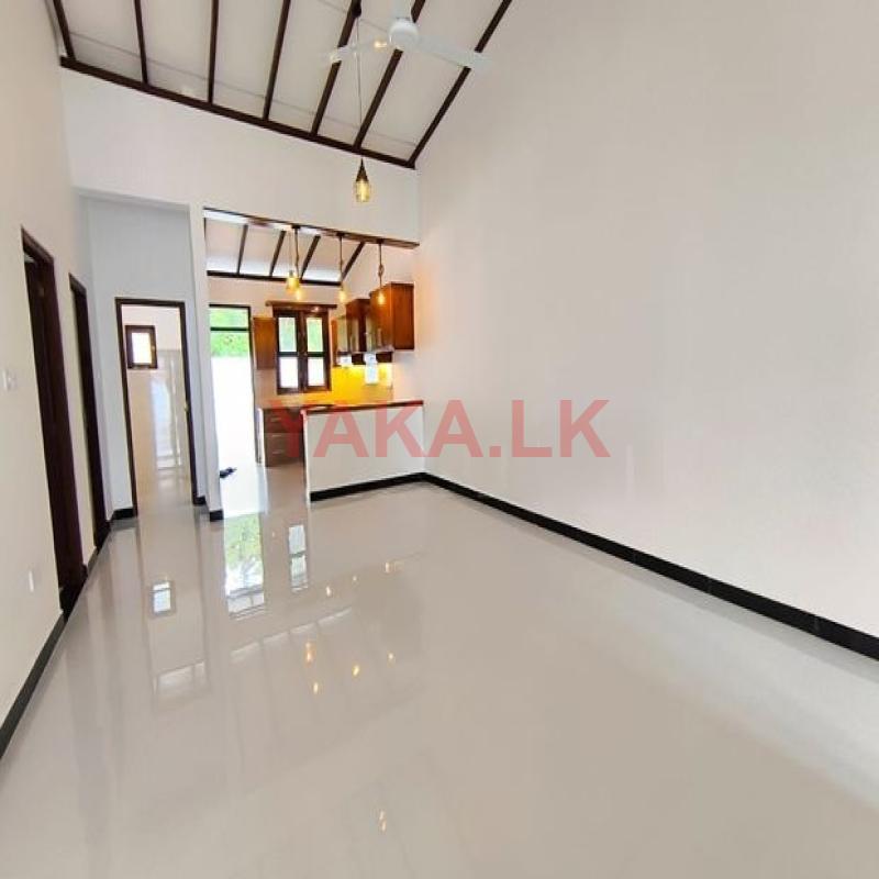 Brand New House For Sale in Malabe Athurugiriya Road