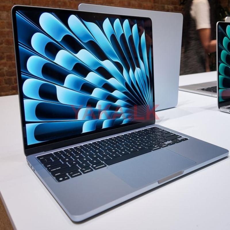 Apple MacBook Air M4 15-inch 16GB 256GB ⁠Midnight