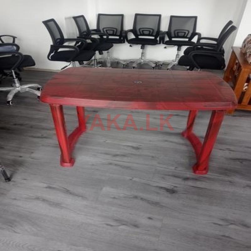 Nippon Plastic Tables