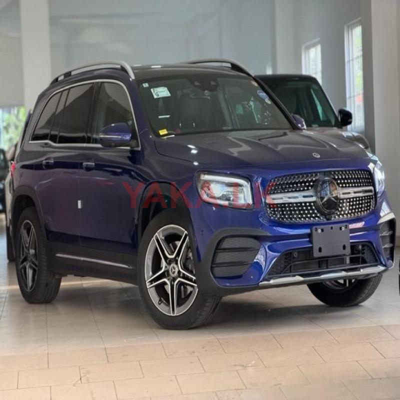 Mercedes Benz GLB Premium Plus AMG 2024