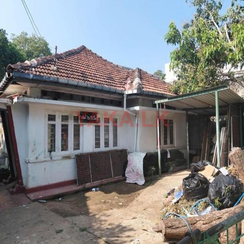 Valuable Land with House for Sale Dehiwala