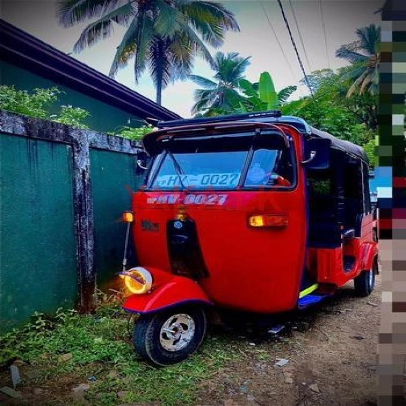 Bajaj RE Three Wheeler 2004
