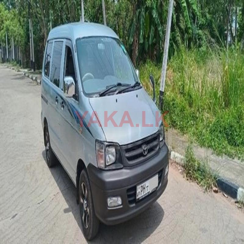 Toyota Noah van-For Rent