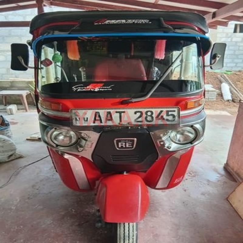 Bajaj RE 2014