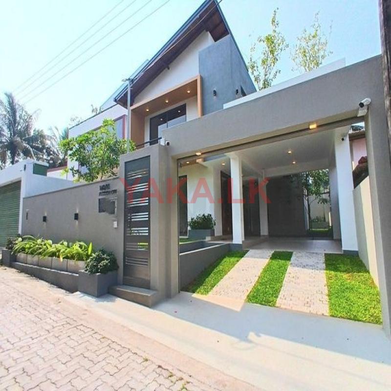 Makandana Modern Gem House