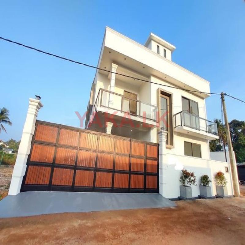 (ASP2602-001) Luxury House for Sale in Piliyandala Area