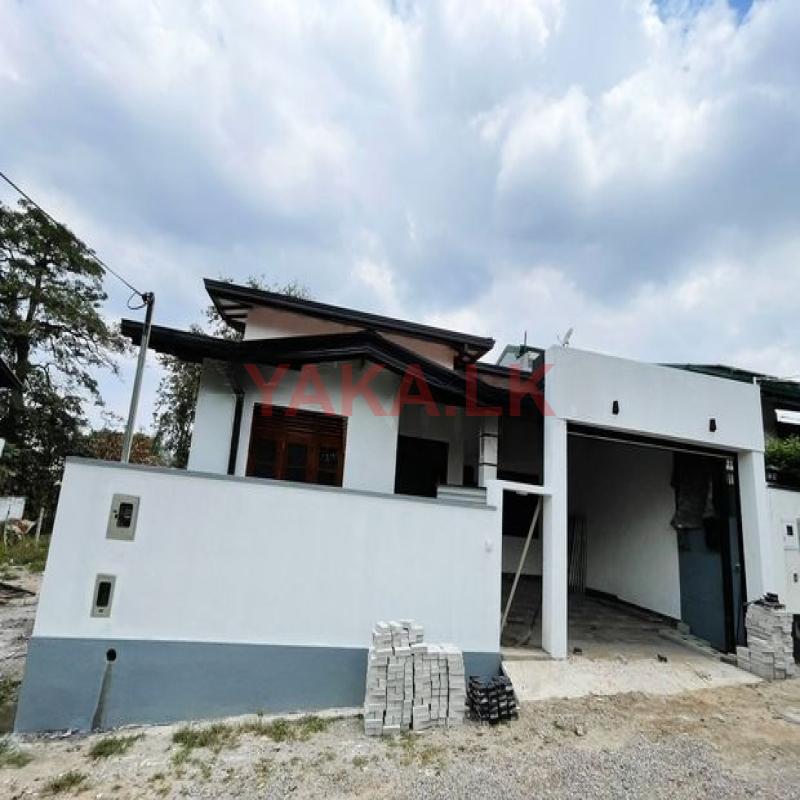 Modern Brand-New Single Storey Home Near Vijithpura Ground
