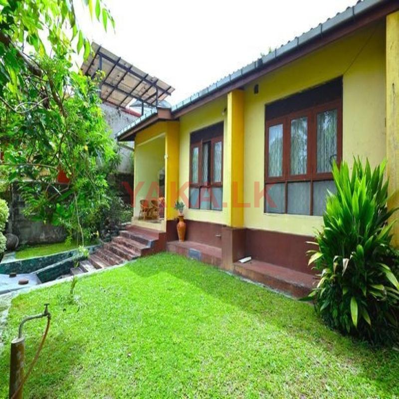 House for Sale in Egodawatte / Boralesgamuwa