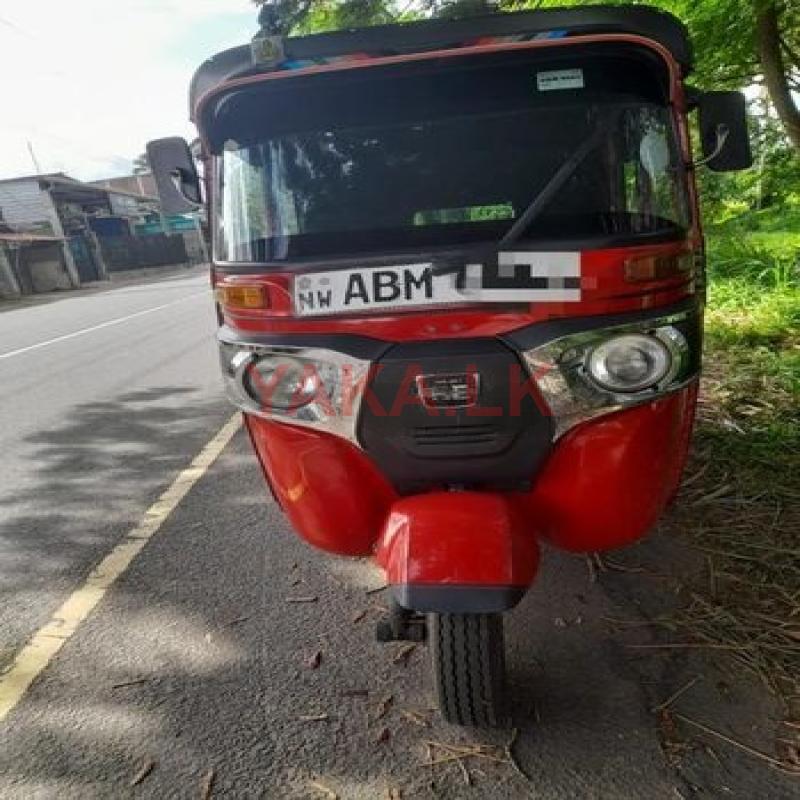 Bajaj RE Three Wheeler 2018