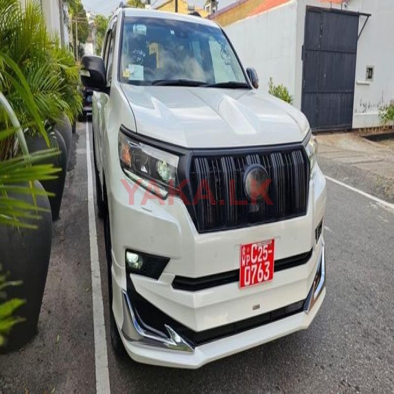 Toyota Land Cruiser Prado TX-L Black addition; 2023