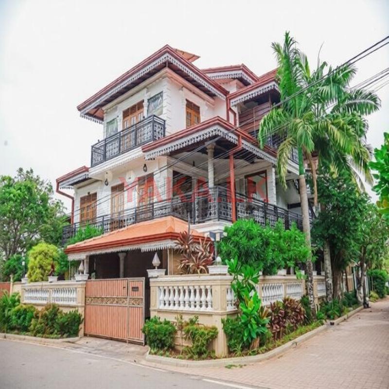 Modern 2 Bedroom First Floor House for Rent in Moratuwa (EM044AF)