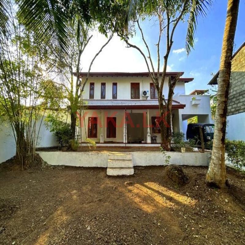 House For Sale in Vidyala Junction - Pannipitiya /Hokandara