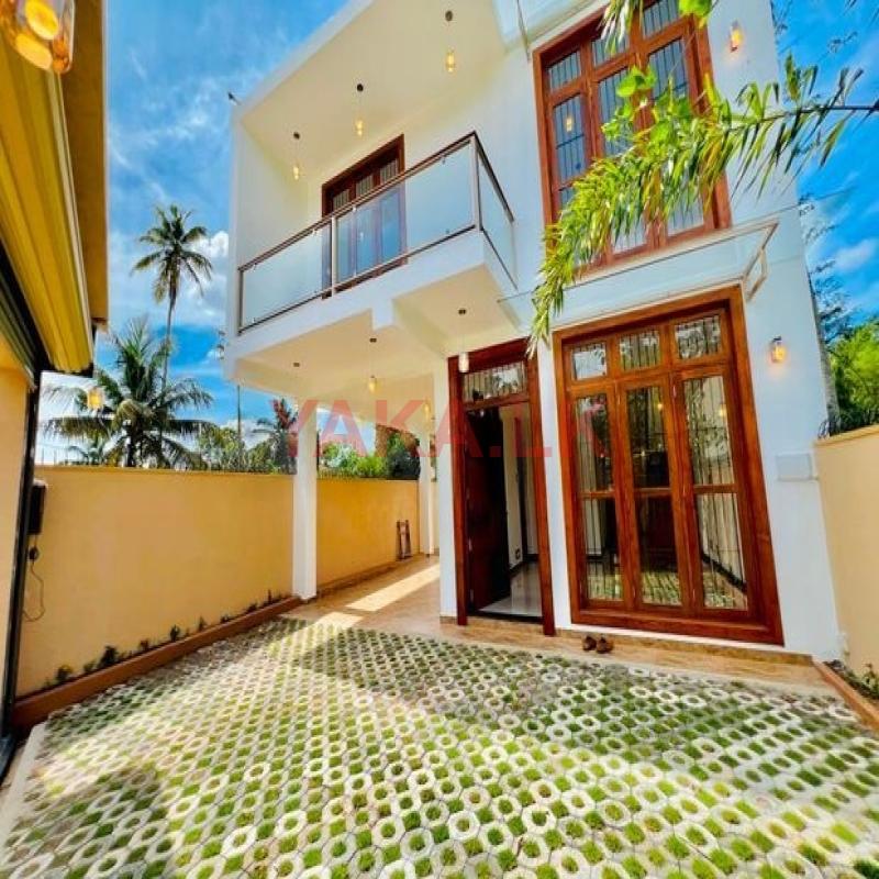 Brand New Solid Built 3 Storied 5 BR House for Sale in Negombo Area