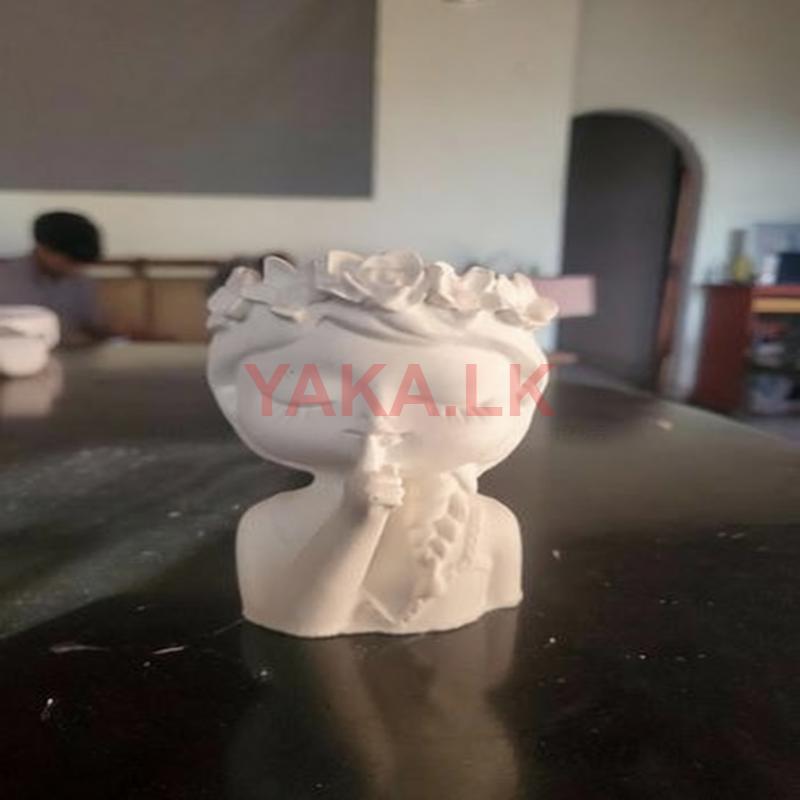 Elsa Plaster Paris Vase