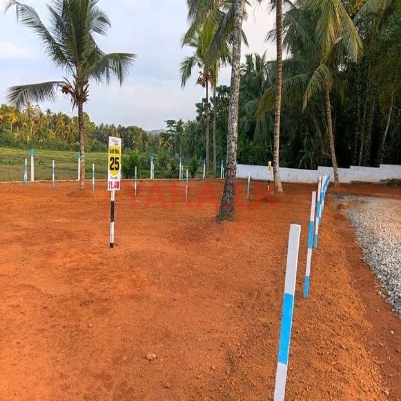 Residential Land in Aththanagalla M03