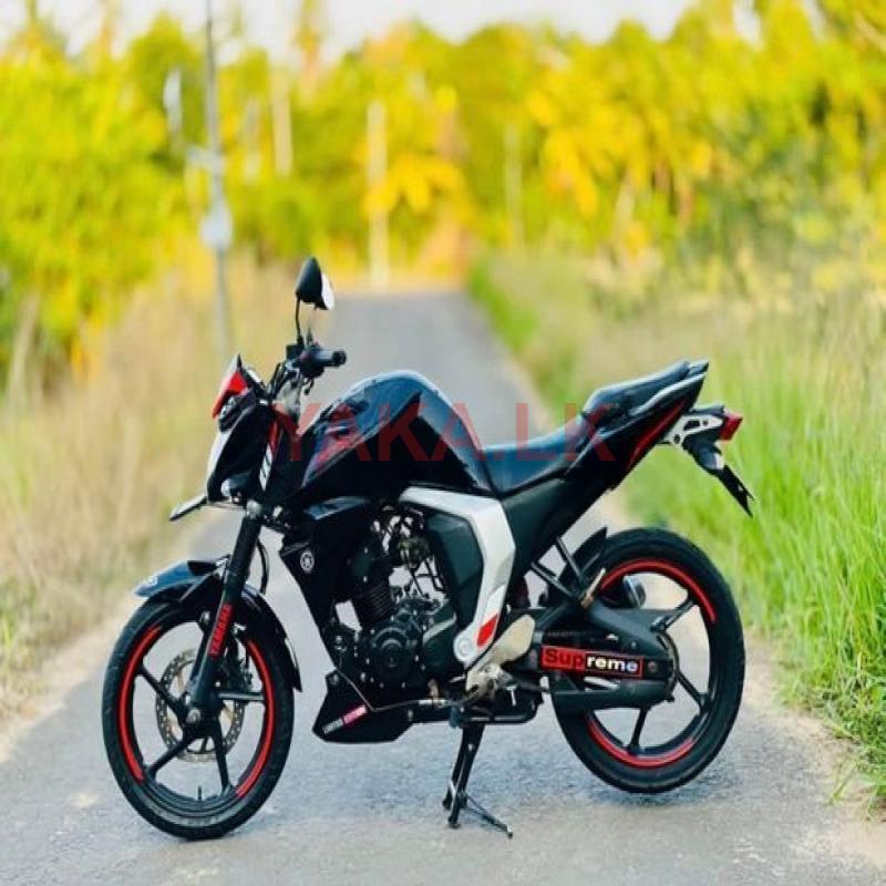 Yamaha FZ 2015