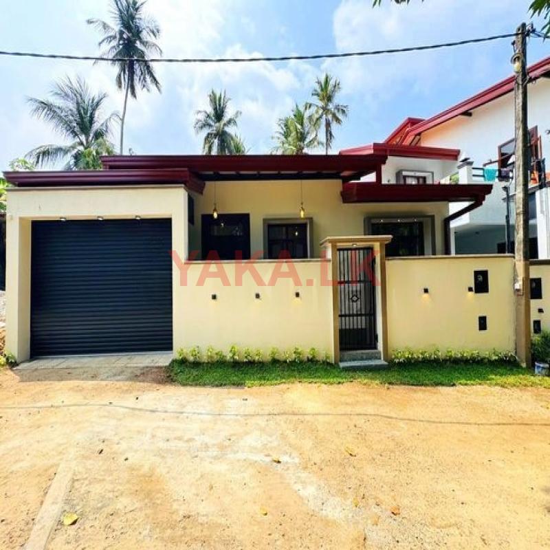 Brand-New 3 Bedroom House For Sale Homagama Diyagama