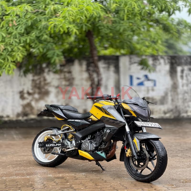 Bajaj Pulsar NS200 2018